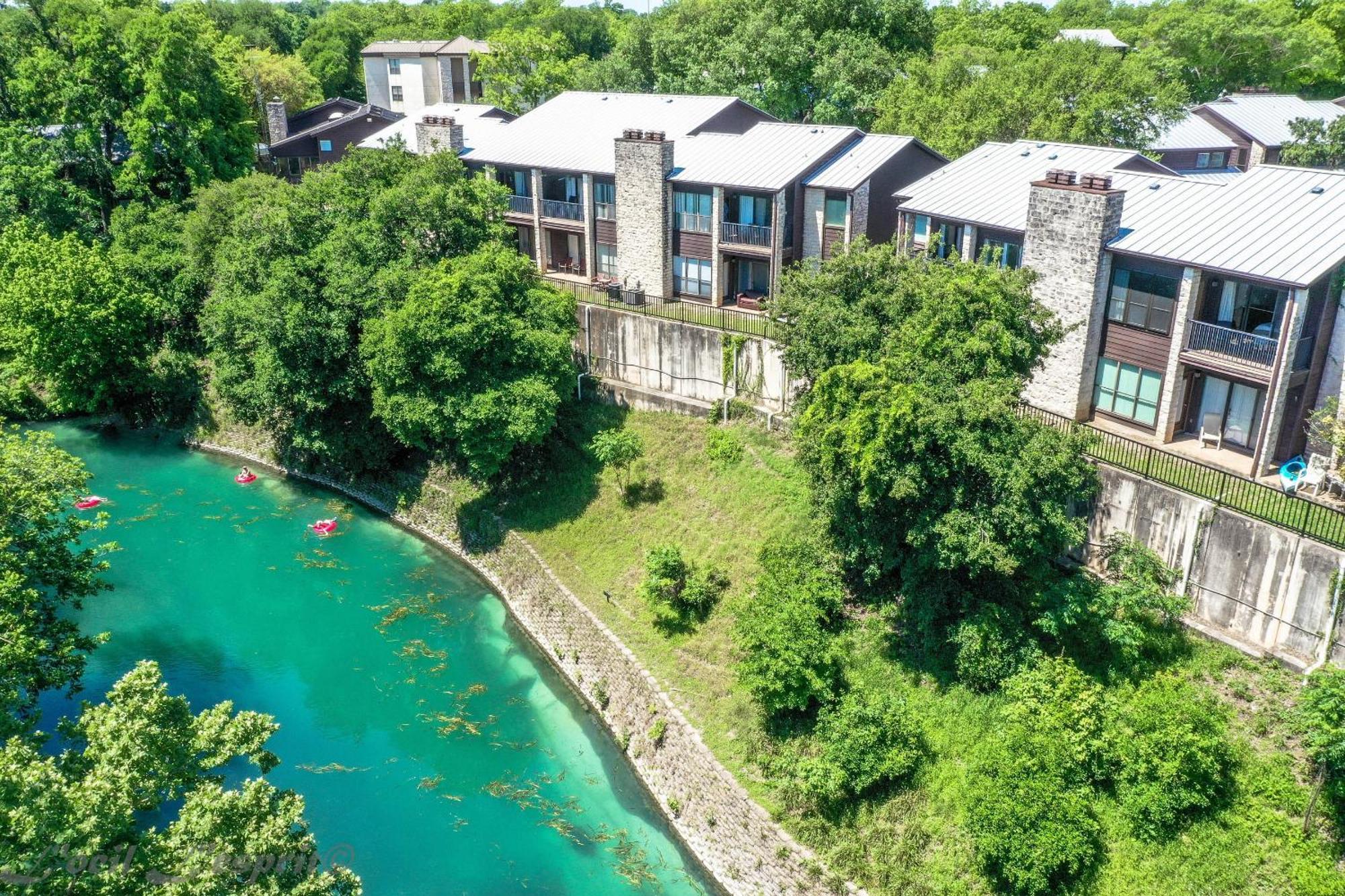 The Iron Cactus Condo On The Comal Cw C102 New Braunfels Exterior photo